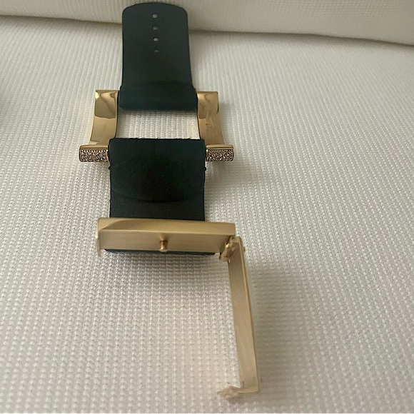 EUC HENRI BENDEL WHITE RHINESTONE CUFF & BUCKLE BRACELET - Picture 6 of 10